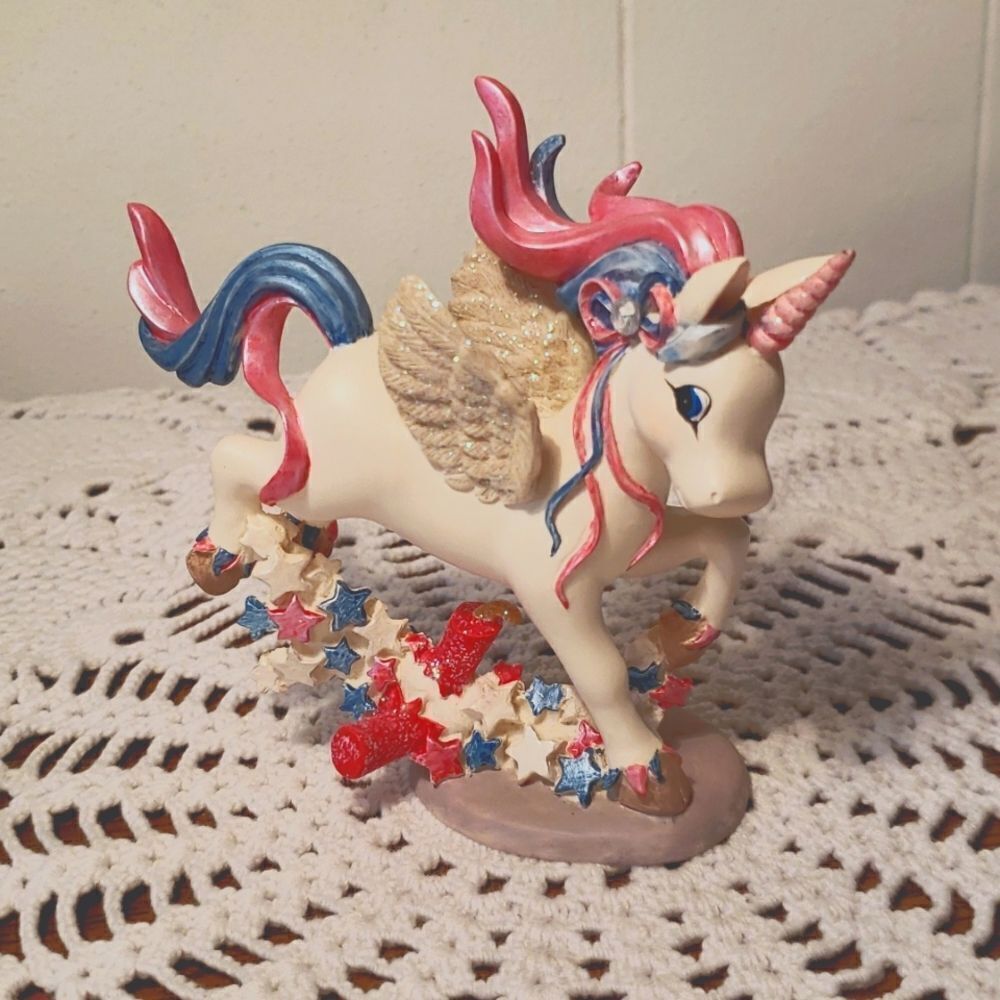 Vtg Hamilton Collection "Light Up the Sky" from the Rainbow Dreams Collection